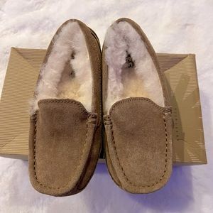 New in box Ugg slippers in kids size 12.